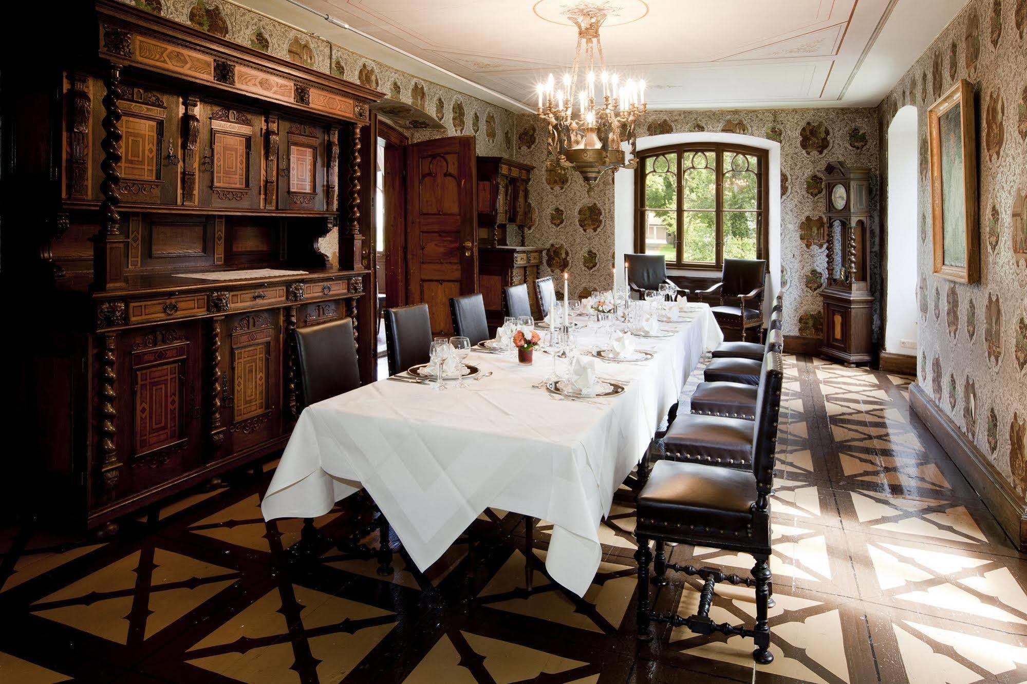 Schloss Zu ฮ็อปเฟอเรา ภายนอก รูปภาพ